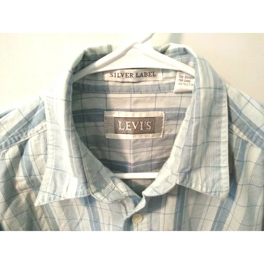 Levi's Silver Label Shirt Mens Size M Vintage light Blue plaidchecks poly-cotton